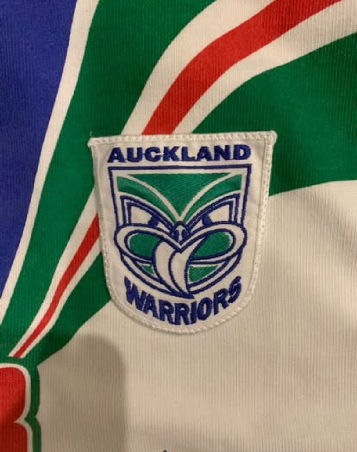 1995 Auckland Warriors badge - IRON ON